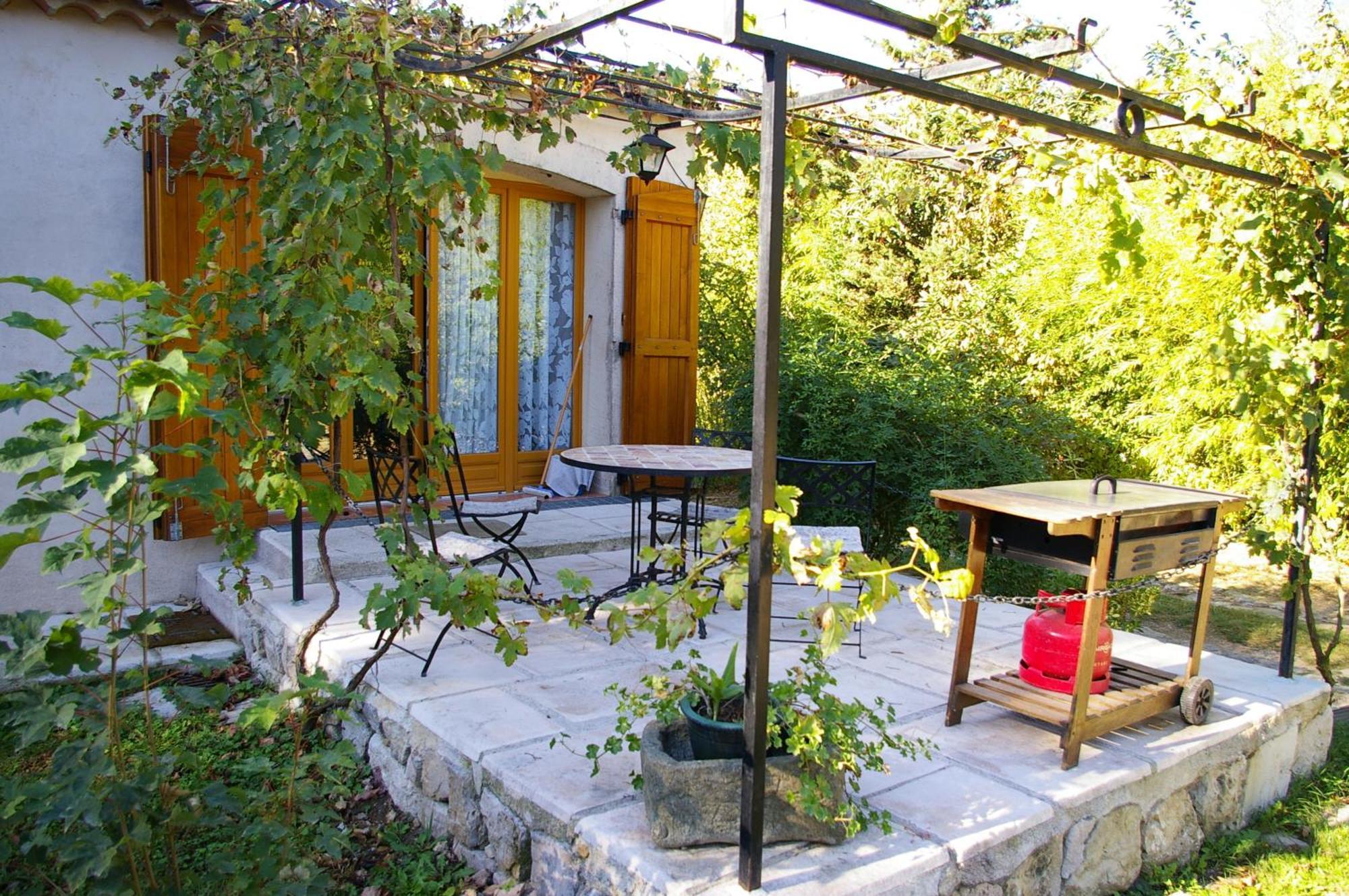 Gite La Paillote Сен-Бонне-де-Монтору Екстер'єр фото